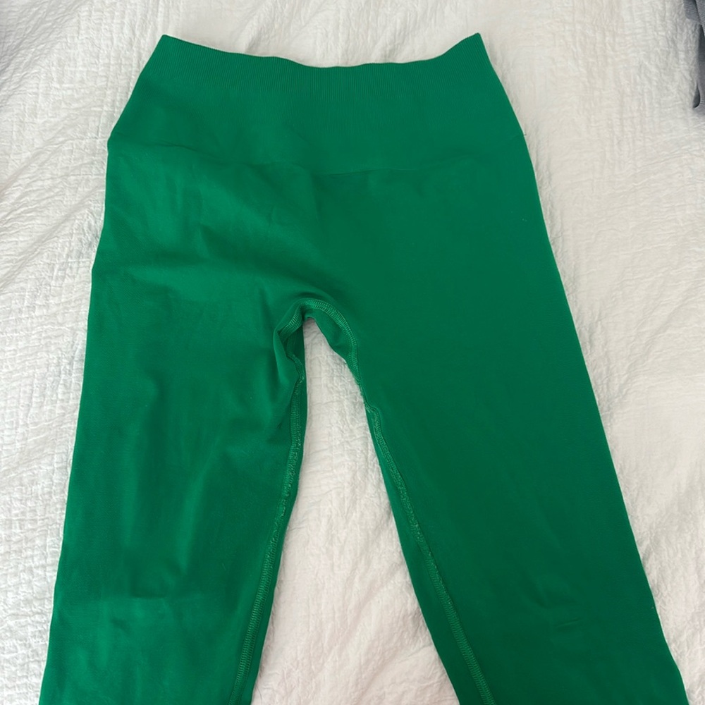 Alphalete amplify leggings